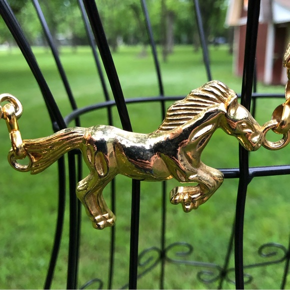 Vintage Gold-tone Horse Link Belt - Picture 2 of 3